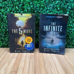 The 5th Wave & The Infinate Sea by Yancey, Rick, 2 Books Paperback Summer Readin